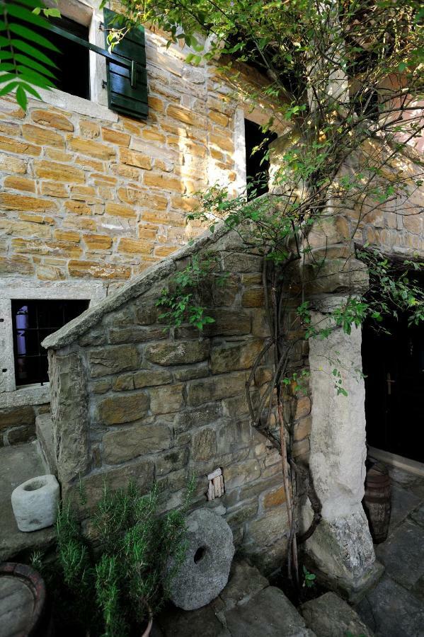 Traditional Istrian Stone House Šmarje Dış mekan fotoğraf